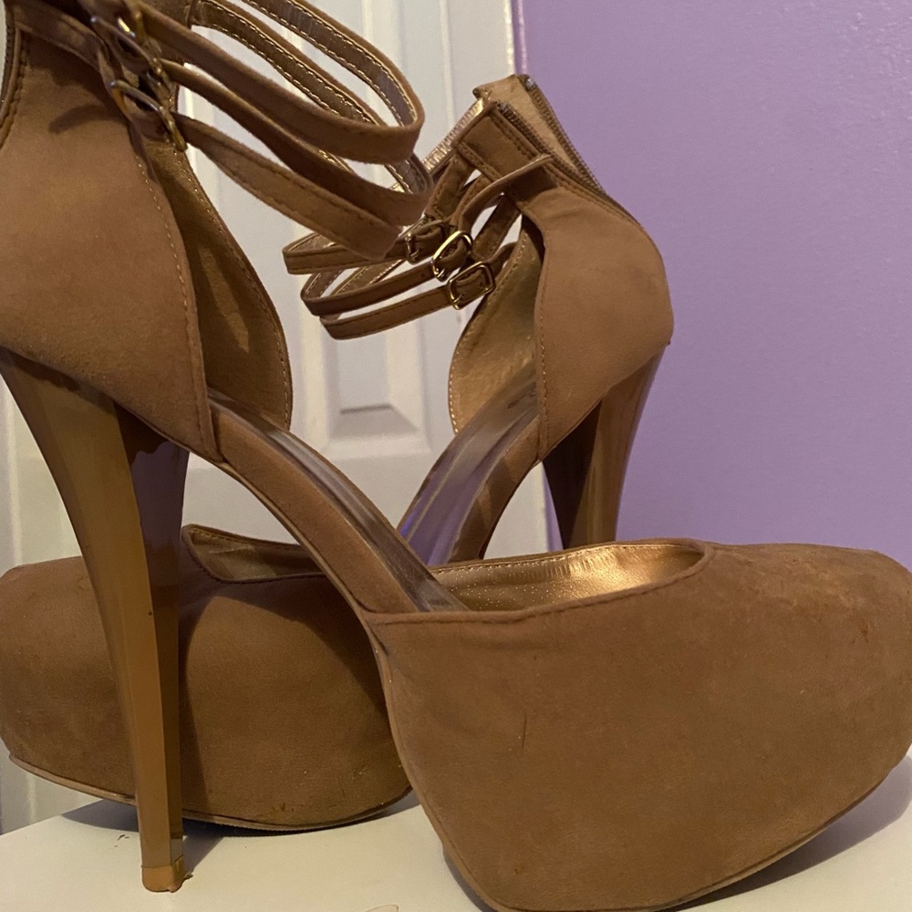6inch heels🦮